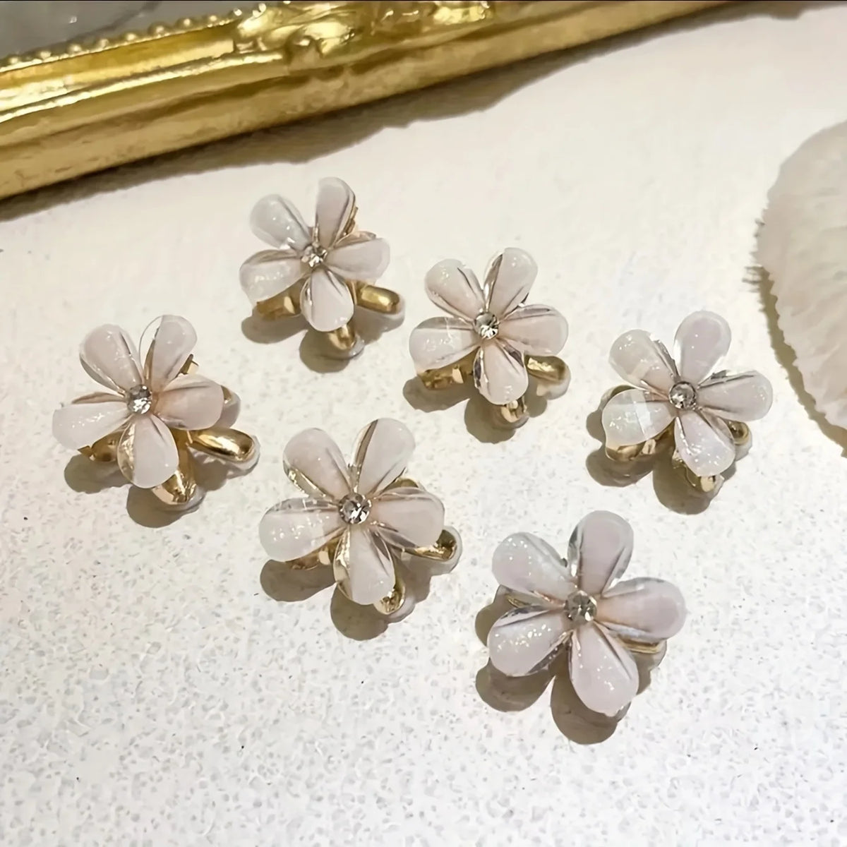 Pearl Flower Hair Clips